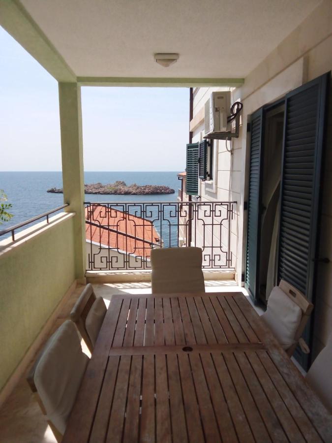 Montesan Luxury Apartments Sveti Stefan Doo Plava Vila Exterior photo