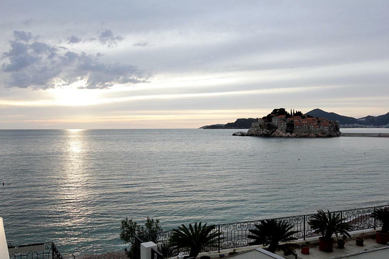 Montesan Luxury Apartments Sveti Stefan Doo Plava Vila Exterior photo